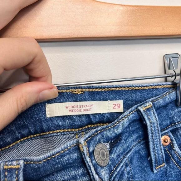 Levi Wedgie Straight Jean Women’s Size 29 - Picture 8 of 8